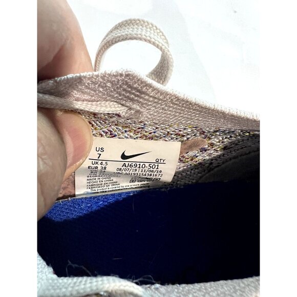 Nike Air VaporMax Flyknit 3 Sneakers in Light Violet Noble Red - Picture 7 of 8